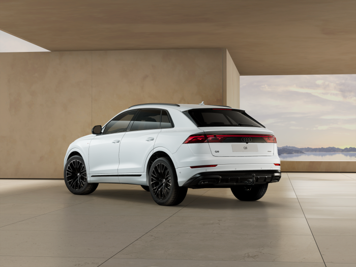 Audi Q8 SUV TDI 210kW quattro na operativní leasing