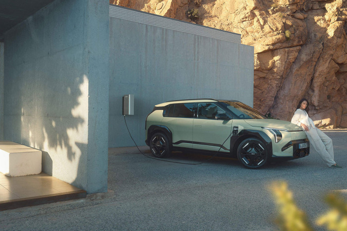 Kia EV3 AIR + HEAT, 81,4kWh, 150 kW na operativní leasing