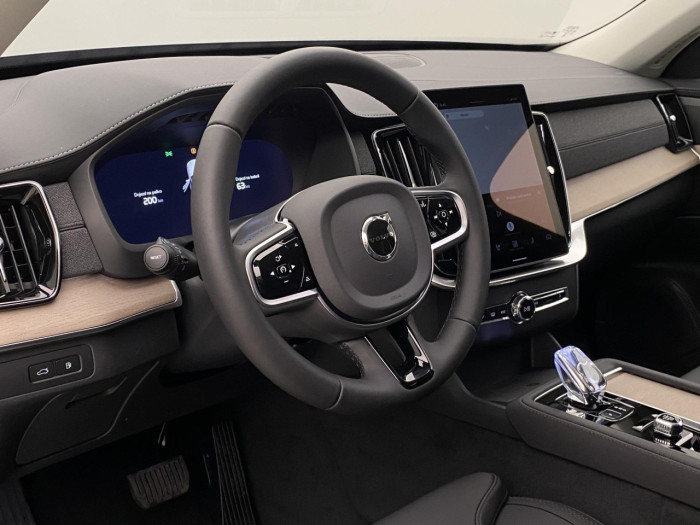 Volvo XC90 T8 AWD RECHARGE BRIGHT PLUS 7m na operativní leasing