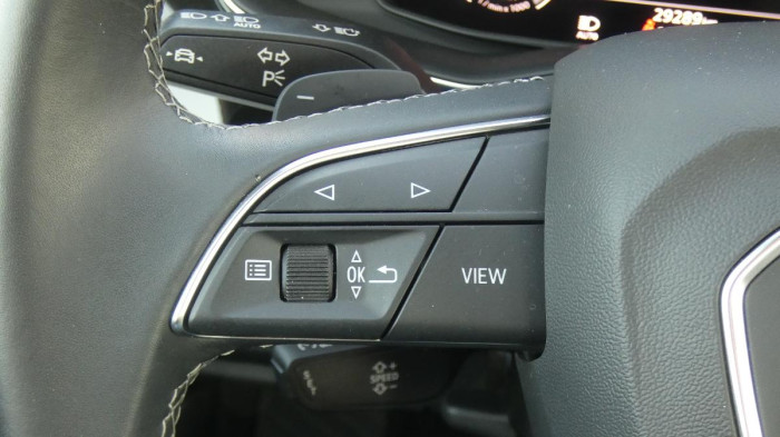 Audi Q8 55 TFSI quattro tiptronic na operativní leasing