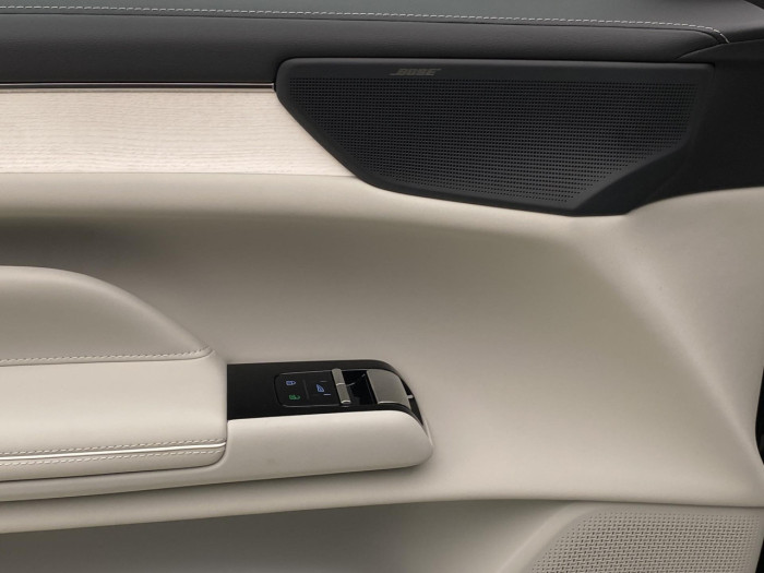Volvo ES90 PURE ELECTRIC EXT.SINGLE ULTRA na operativní leasing