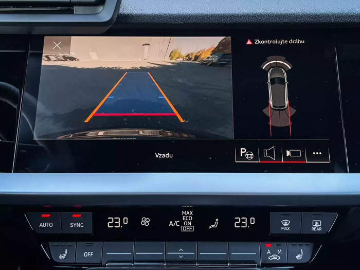 Audi A3 S line 1.5 TFSI 110 kW Benzín Automatická převodovka na operativní leasing