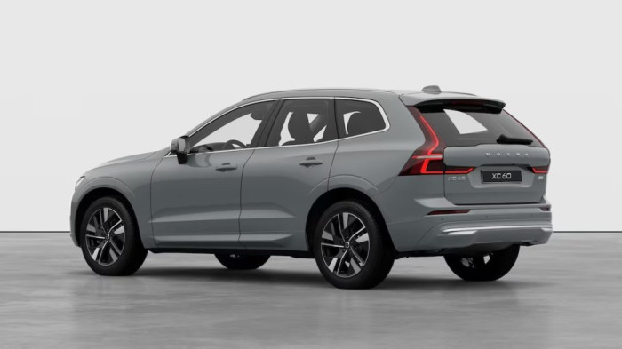 Volvo XC60 PLUS BRIGHT, B5 AWD, 184+10 kW / 250+14 HP na operativní leasing