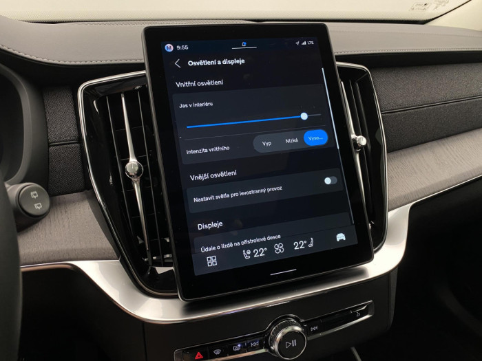 Volvo XC90 B5 AWD AUT DARK PLUS 7míst na operativní leasing