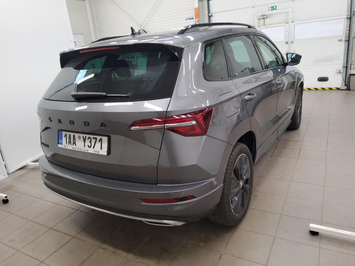 Škoda Karoq 1,5 TSI Sportline na operativní leasing
