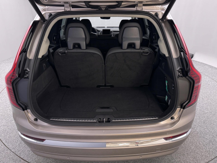 Volvo XC90 B5 AWD AUT BRIGHT ULTRA 7míst na operativní leasing
