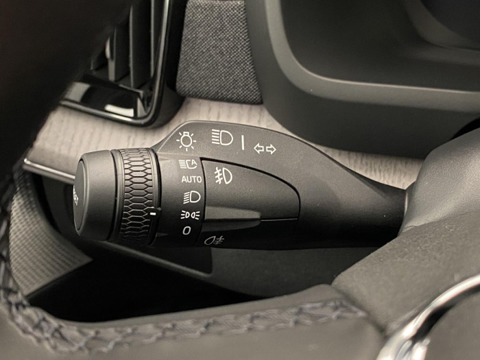 Volvo XC90 B5 AWD AUT DARK PLUS 7míst na operativní leasing