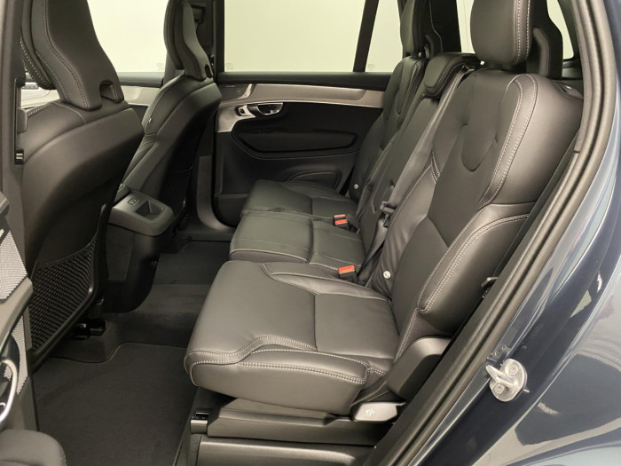 Volvo XC90 B5 AWD AUT BLACK EDITION PLUS na operativní leasing