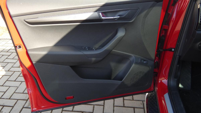 Škoda Karoq 1,5 TSI Sportline Exclusive DS na operativní leasing