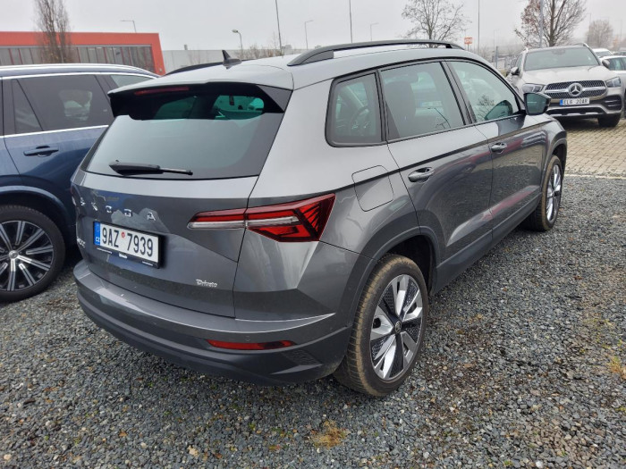 Škoda Karoq 1,5 TSI DSG Style na operativní leasing
