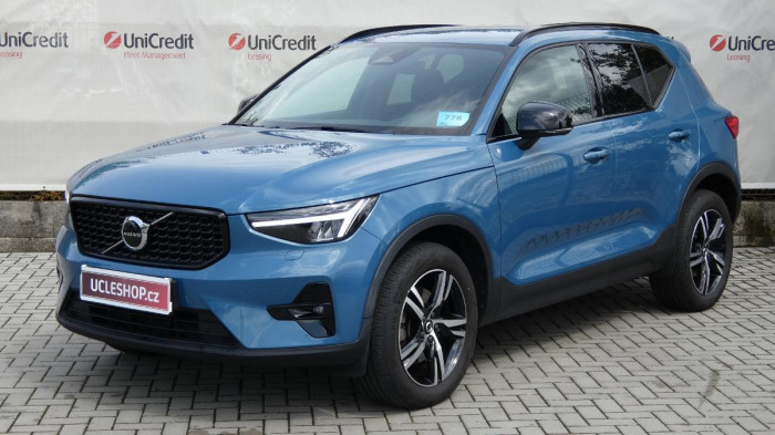 Volvo XC40 B4 AWD mHEV Plus Dark aut. na operativní leasing