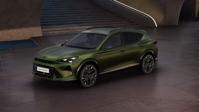 Cupra Formentor Tribe 2.0 TSI 204k DSG 4WD na operativní leasing