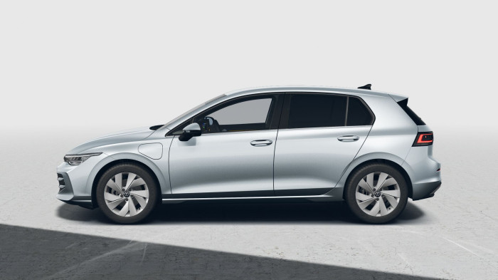 Volkswagen Golf Style 1,5 TSI eHybrid 150 kW 6DSG na operativní leasing
