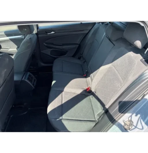 Volkswagen Golf Var.1.5 TSI 96 Life na operativní leasing