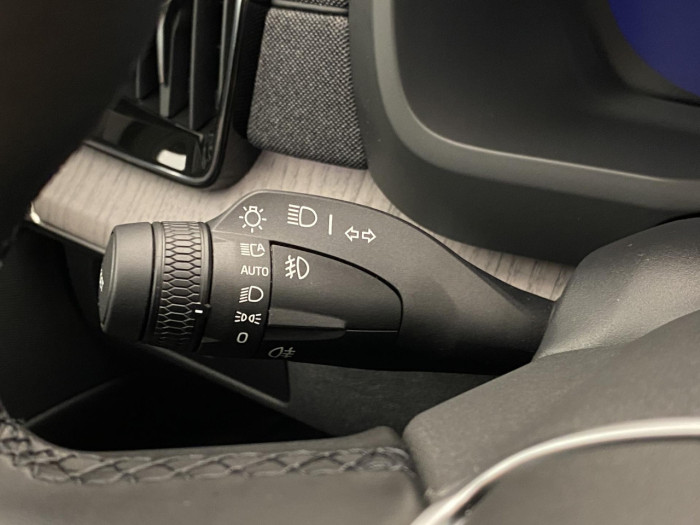 Volvo XC90 B5 AWD AUT BRIGHT PLUS na operativní leasing