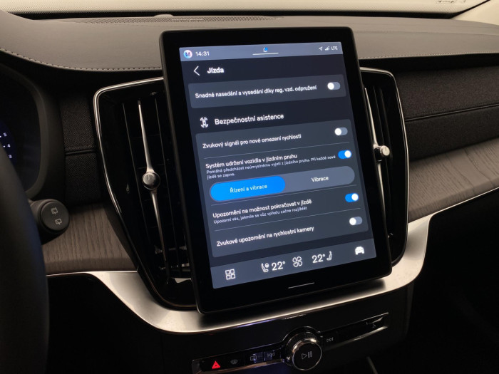 Volvo XC90 B5 AWD AUT BRIGHT PLUS na operativní leasing