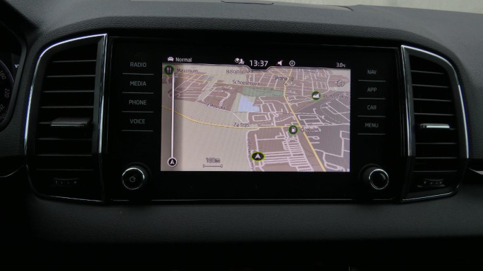 Škoda Karoq 1,5 TSI DSG Style na operativní leasing