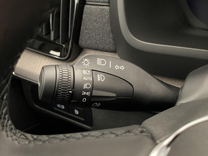 Volvo XC90 T8 AWD RECHARGE BRIGHT PLUS 7m na operativní leasing