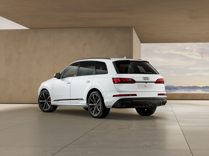 Audi Q7 SUV S line TDI 210kW quattro na operativní leasing