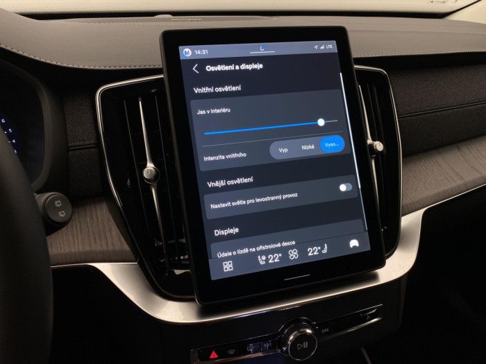 Volvo XC90 B5 AWD AUT BRIGHT PLUS na operativní leasing