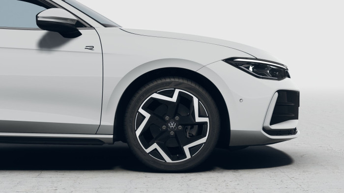 Volkswagen Passat R-Line 2,0 TDI 110 kW na operativní leasing