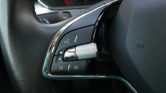 Škoda Superb 1.4 TSI iV Ambition DSG na operativní leasing