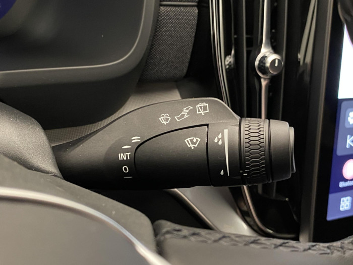 Volvo XC90 B5 AWD AUT BLACK EDITION PLUS na operativní leasing