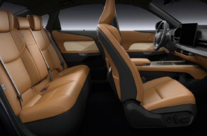 Lexus ES 300h Prestige 2,5 TSI na operativní leasing