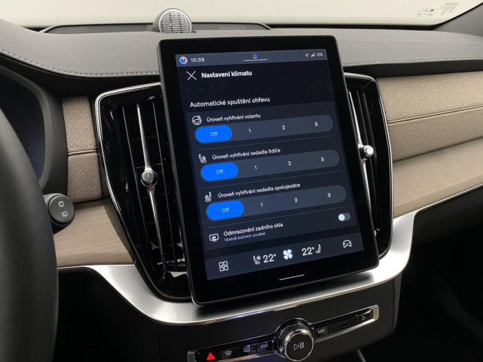 Volvo XC90 B5 AWD AUT BRIGHT PLUS 7míst na operativní leasing