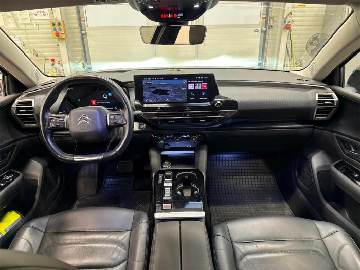 Citroën C5 X 1.6 PureTech 180 EAT8 Shine na operativní leasing