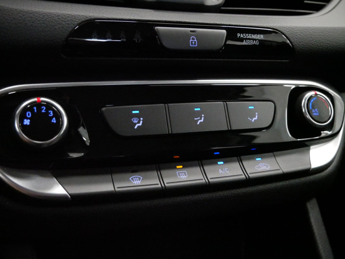 Hyundai i30 1.0 T-GDI 88 kW Comfort na operativní leasing