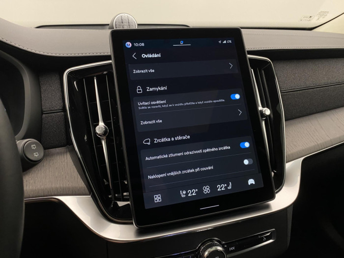 Volvo XC90 T8 AWD Plug-in BRIGHT ULTRA na operativní leasing