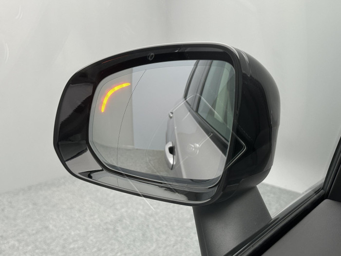 Volvo XC90 B5 AWD AUT DARK ULTRA 7 míst na operativní leasing