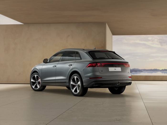 Audi Q8 SUV 50 TDI quattro na operativní leasing