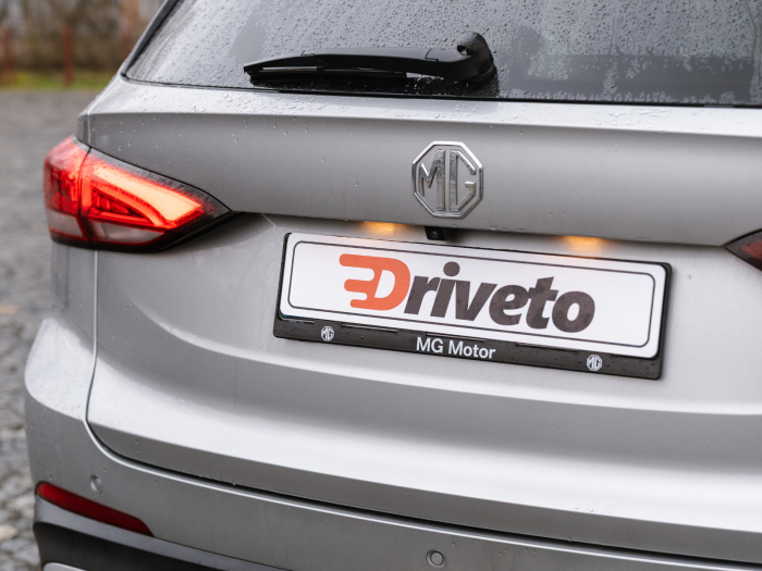 MG ZS Emotion HYBRID+ 1.5i HEV 143 kW Benzín Automatická převodovka na operativní leasing