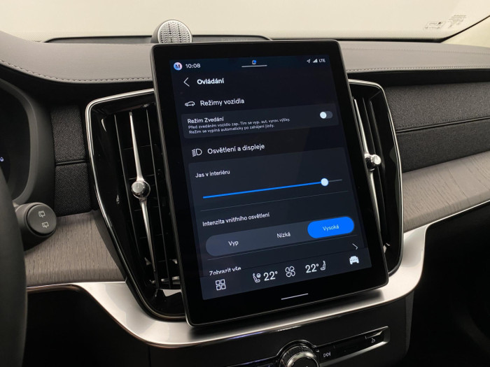 Volvo XC90 T8 AWD Plug-in BRIGHT ULTRA na operativní leasing