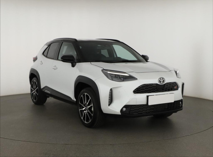 Toyota Yaris Cross GR Sport 1.5 VVT-iE 96 kW Automat na operativní leasing
