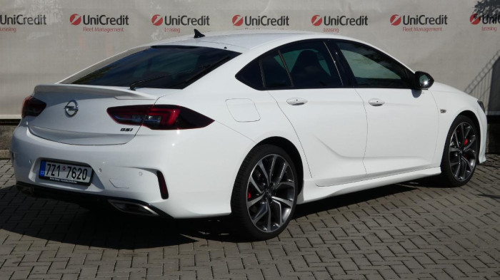 Opel Insignia 2,0 T 4x4 GSi na operativní leasing