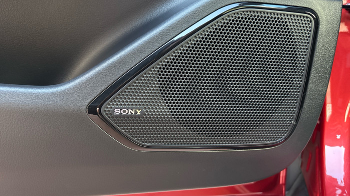 Mazda 6e 68.8 kWh Takumi - Soul Red Crystal - Full Servis na operativní leasing