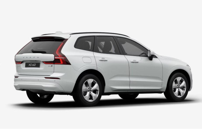 Volvo XC60 B5 AWD AUT ESSENTIAL na operativní leasing