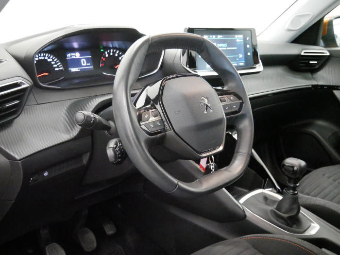 Peugeot 2008 1.2 PureTech 74 kW Active na operativní leasing