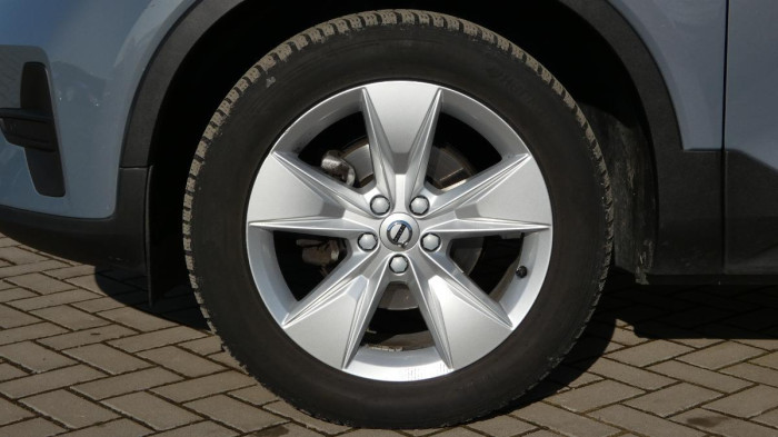 Volvo XC40 T2 FWD Momentum Core na operativní leasing