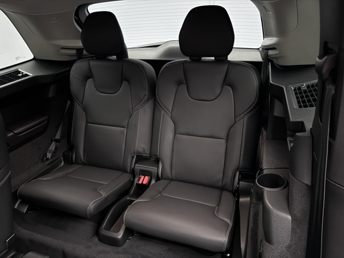 Volvo XC90 T8 AWD Plug-in BRIGHT PLUS 7m na operativní leasing