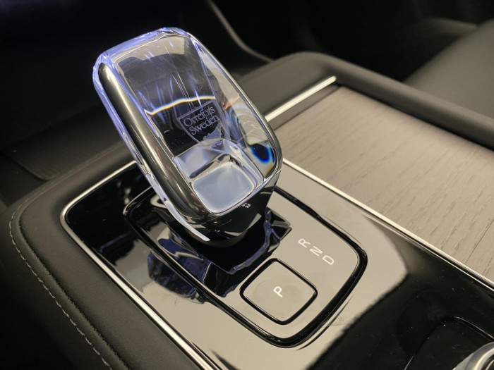 Volvo XC90 B5 AWD AUT DARK PLUS na operativní leasing