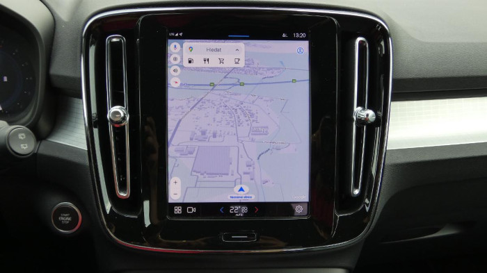 Volvo XC40 B3 mHEV Core aut. na operativní leasing