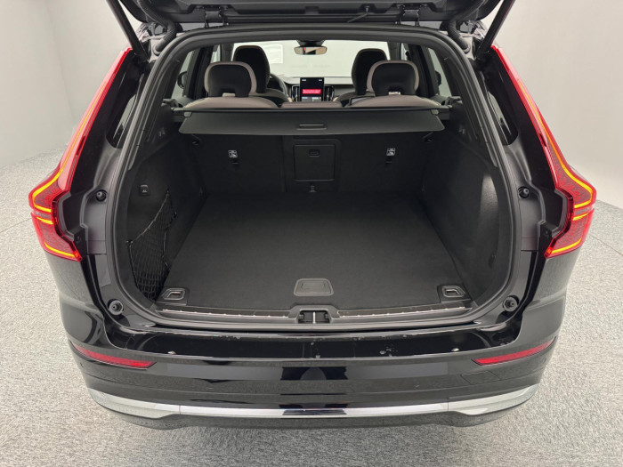 Volvo XC60 T6 AWD AUT BRIGHT PLUS na operativní leasing