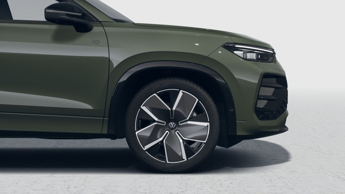 Volkswagen Tayron R-Line People 150 kW eHybrid na operativní leasing