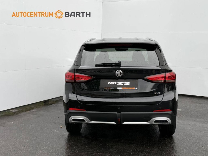MG ZS ELEGANCE 5MP 1,5i / 85kW na operativní leasing