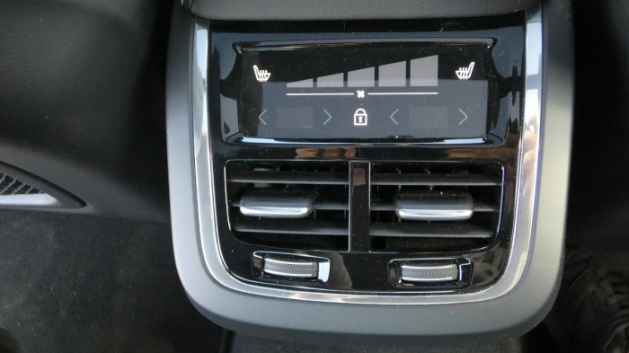 Volvo S60 B5 AWD Ultimate Dark na operativní leasing