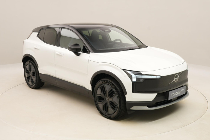 Volvo EX30 CROSS COUNTRY P5 LONG R. PLUS na operativní leasing